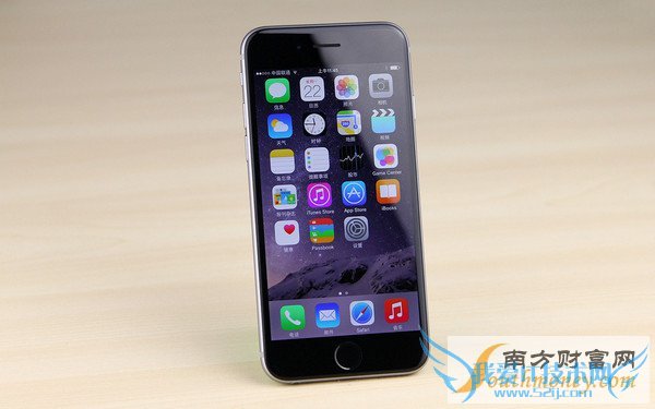 最新iPhone长这样?回顾不靠谱的概念图第1张图