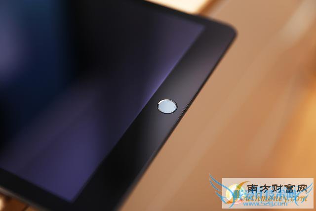 国行4G版iPad Air 2上手 便利性大增贵900元