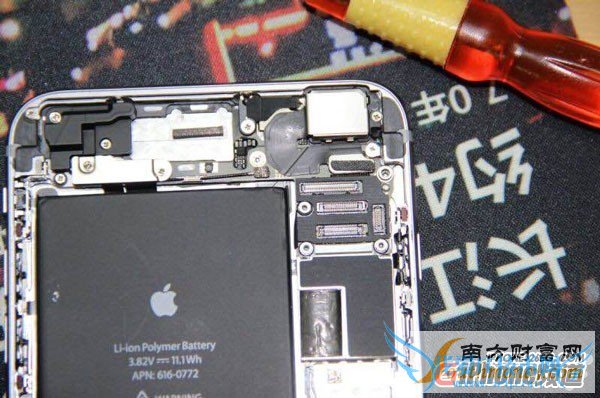 iPhone6镜头进灰了怎么办