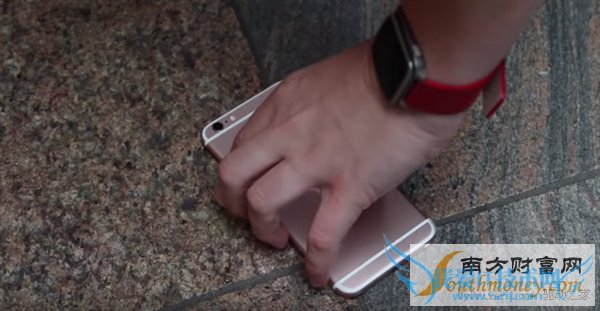 iPhone 6s、6s Plus玫瑰金天下第一摔!结局惊呆了