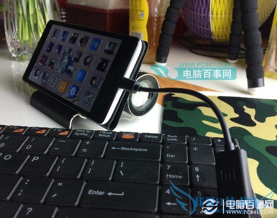 OTG数据线连接手机和鼠标示意图