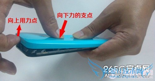 怎么打开小米2手机后盖?