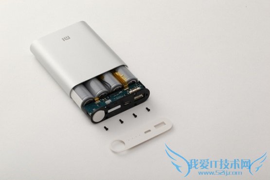 小米移动电源拆解图