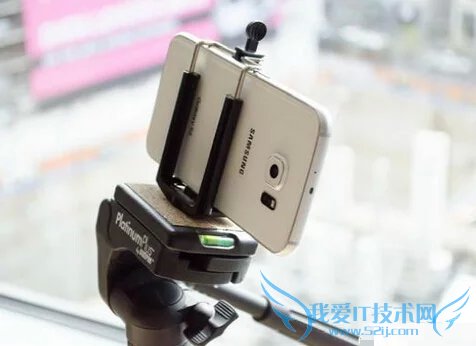 8个手机拍照小技巧 使用三脚架