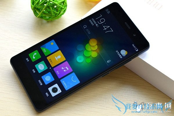 纽曼纽扣手机怎么插卡.jpg 纽曼纽扣手机怎么插卡 纽曼纽扣装SIM卡教程