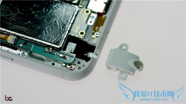 魅族MX4拆机耳机特写