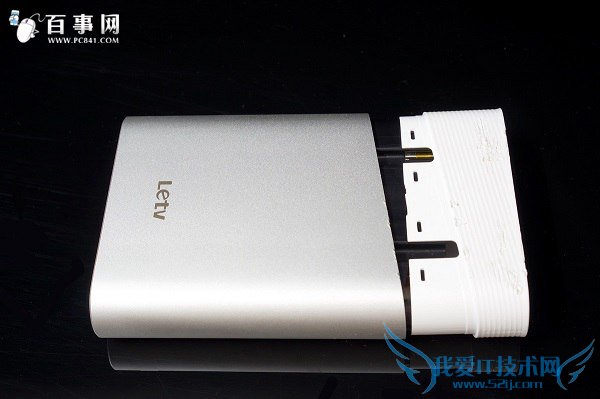 乐视超级移动电源怎么拆机 13400mAh乐视移动电源拆解教程