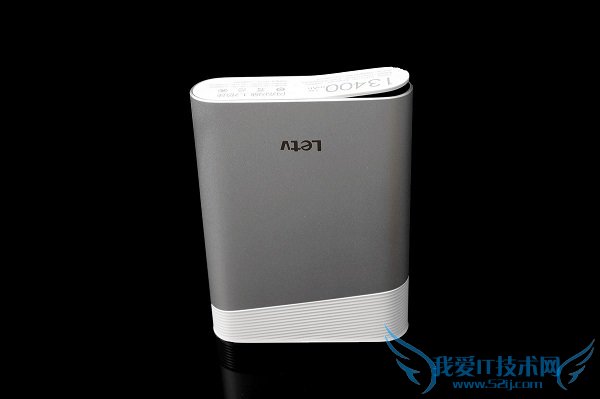 乐视超级移动电源怎么拆机 13400mAh乐视移动电源拆解教程