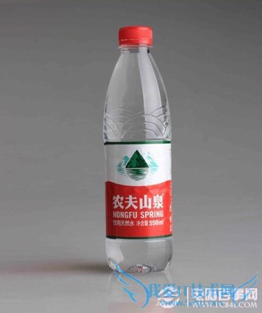 教你用Photoshop抠出矿泉水瓶