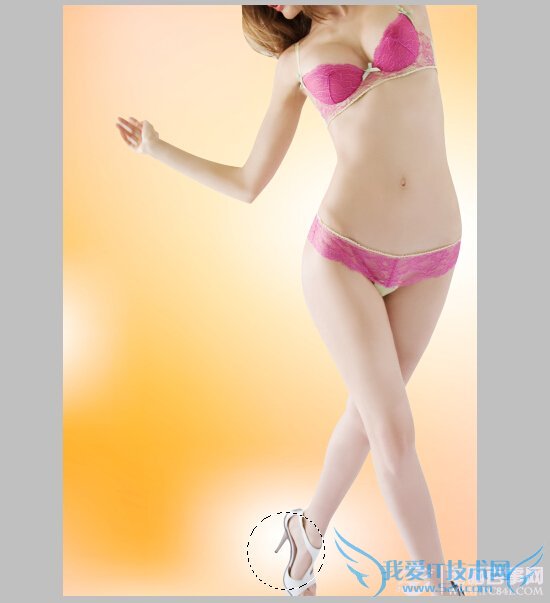 Photoshop给美女穿上花瓣衣服 电脑我爱IT技术网