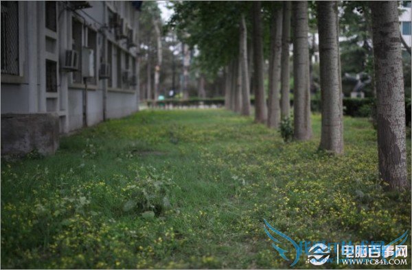 Photoshop打造反重力跌落少女效果