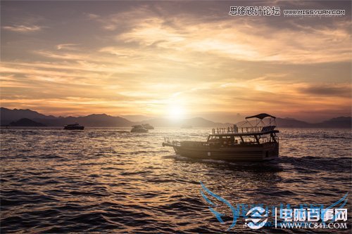 Photoshop调出海面渔船照片唯美的黄昏效果