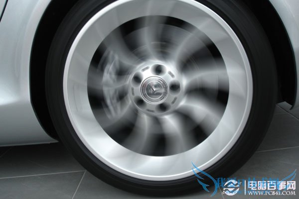 PS CC最新功能详解:路径模糊和旋转模糊