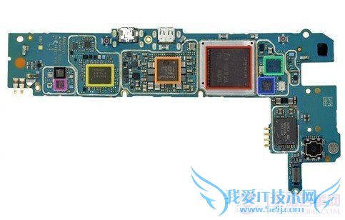 黑莓Z10做工真不错 黑莓Z10完全拆解图解