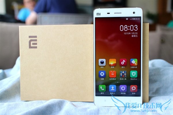 小米4白色版真机图赏2