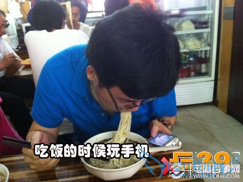 使用手机的危害盘点 看手机对我们健康有哪些伤害