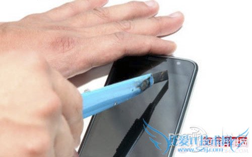 用康宁玻璃的手机真屏幕要贴膜吗