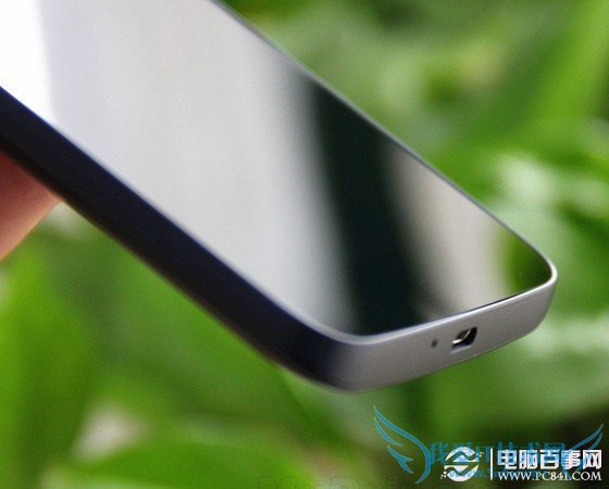 TCL Hero N3正面底部外观