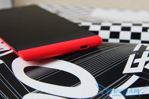 六核时尚美机 Nibiru H1C高清图赏