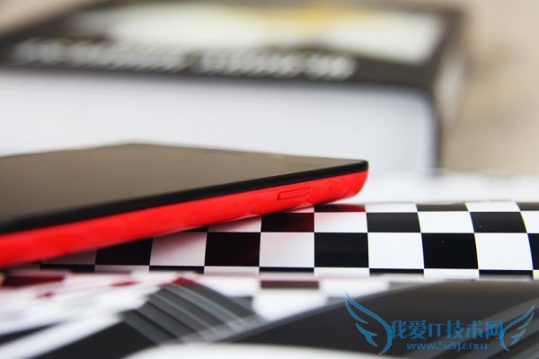 六核时尚美机 Nibiru H1C高清图赏