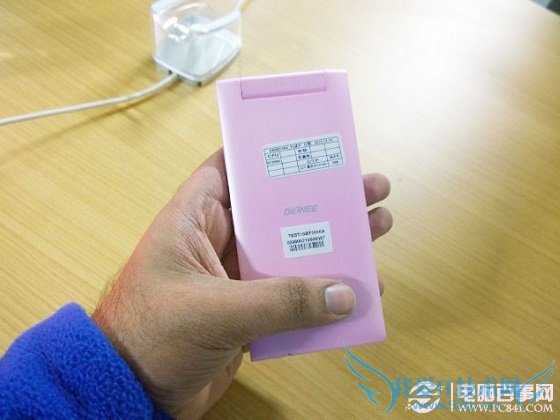 图为金立E7 mini手机背面图片