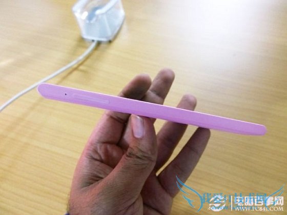 图为金立E7 mini细节外观