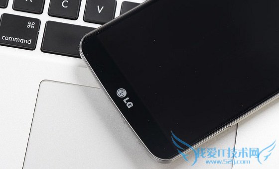 LG G Flex正面底部细节图片