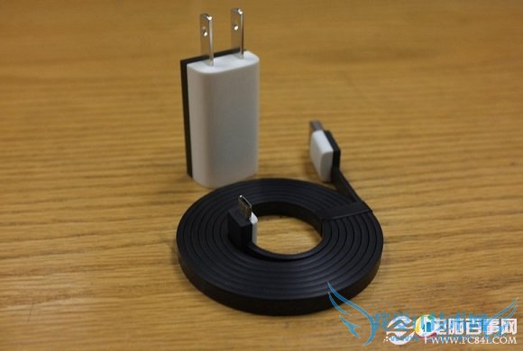 谷歌眼镜2代适配器与数据线图