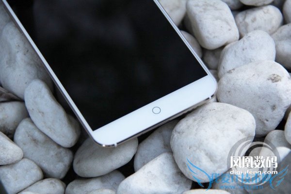 图为阿里YunOS系统版魅族MX4的Hone键