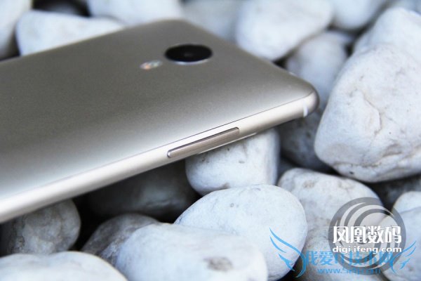 阿里YunOS系统版魅族MX4音量键