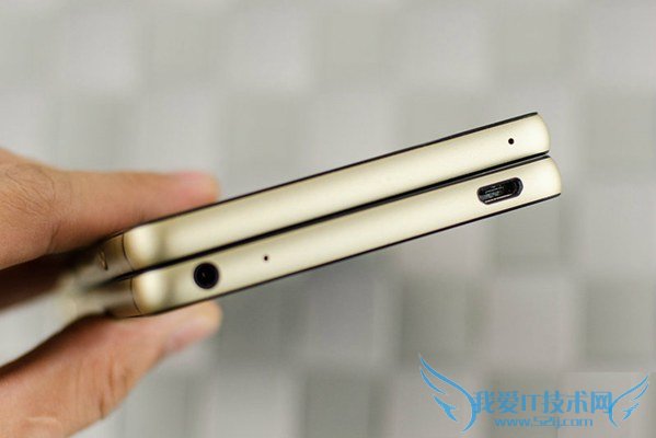 富可视M810手机边框外观图片