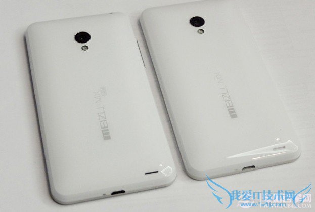 魅族MX2白色版与黑色版背面对比