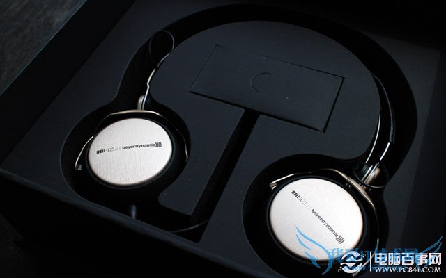 图为拜亚动力DT1350G发烧耳机