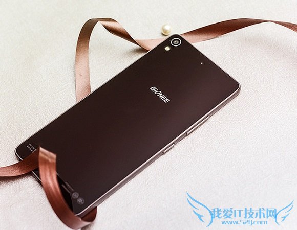 黑色金立S5.1背面外观欣赏