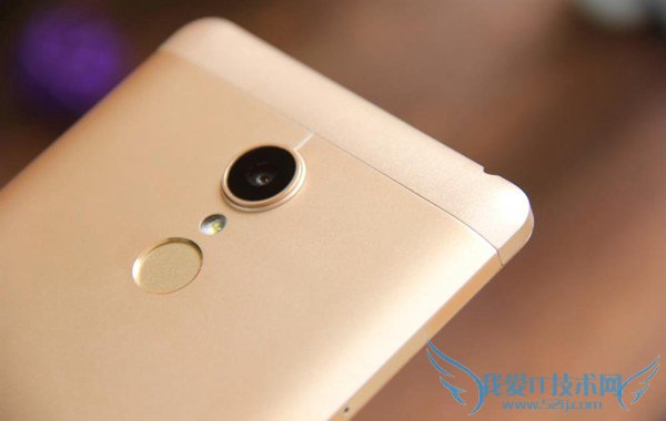 千元金属指纹机 中兴威武3开箱图赏