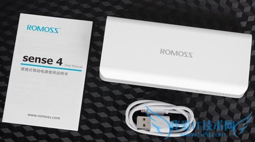 罗马仕Sense4移动电源