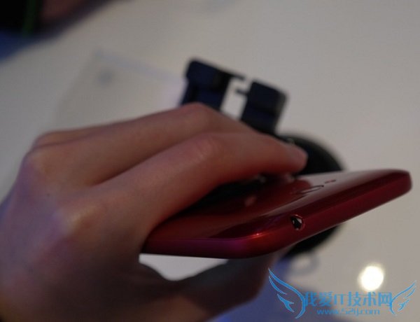 5英寸千元八核 HTC 616W真机图赏