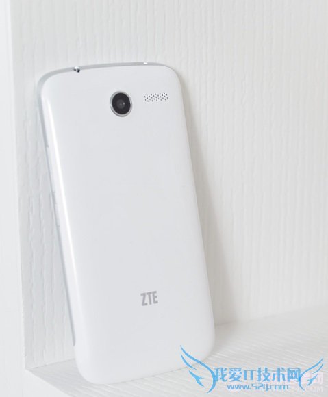 图为中兴Q501U背面图片