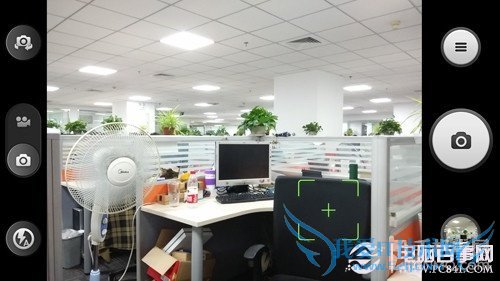 对焦长按即可完成拍照