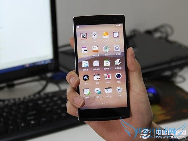极佳手感至美机身 OPPO Find 7白色版图赏