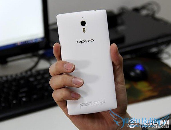 OPPO Find 7白色版背面图片