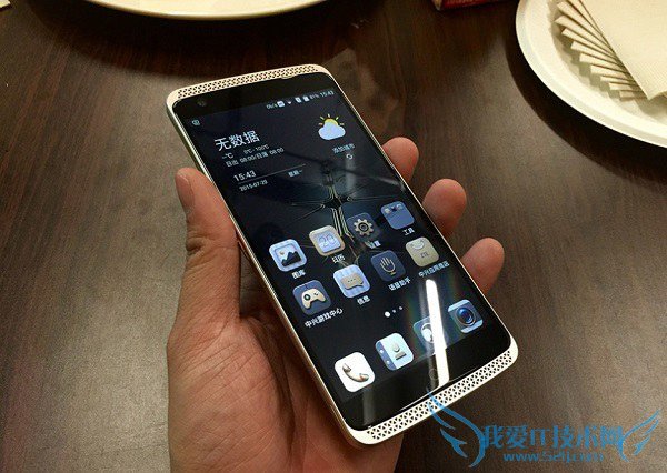 国产重磅高端旗舰 中兴Axon天机图赏