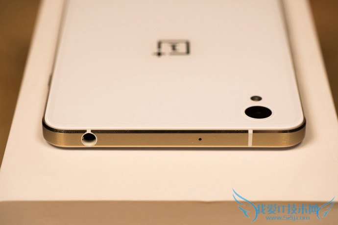 1499元勇气何在?一加手机X开箱评测