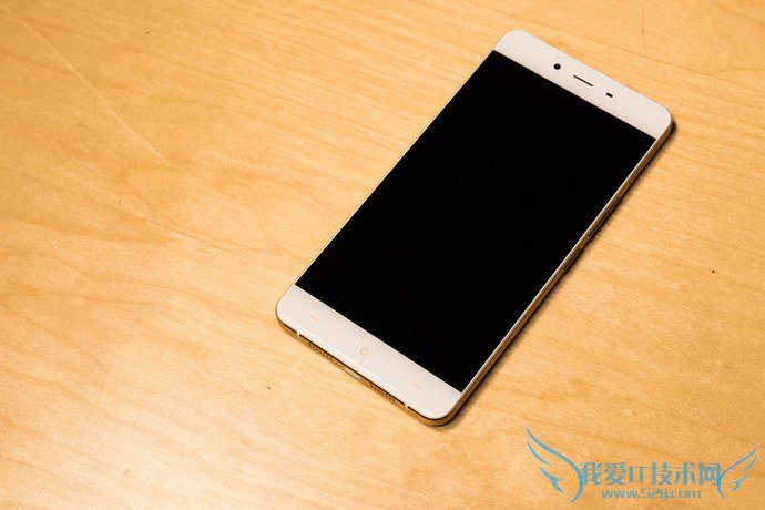 1499元勇气何在?一加手机X开箱评测