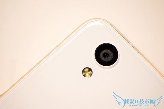 1499元勇气何在?一加手机X开箱评测