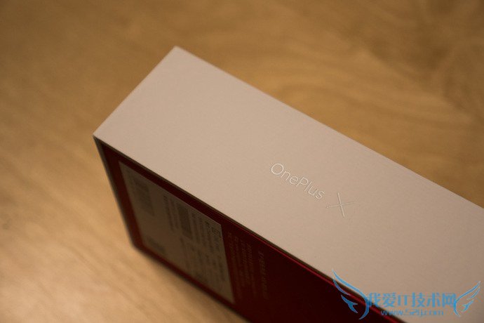 1499元勇气何在?一加手机X开箱评测