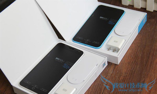 多彩亮骚外观 蓝白色魅蓝Note对比开箱图赏