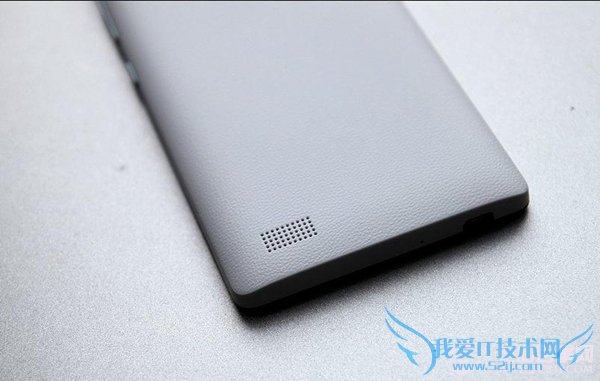 华为荣耀3C 4G版背面图赏