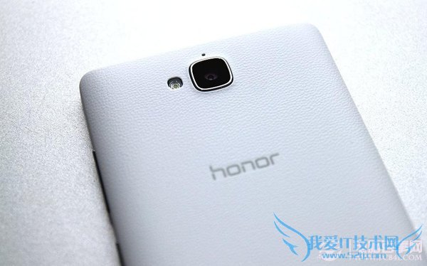 华为荣耀3C 4G版后置摄像头