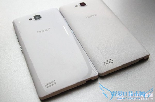 华为荣耀3C 4G版和3G版背面对比